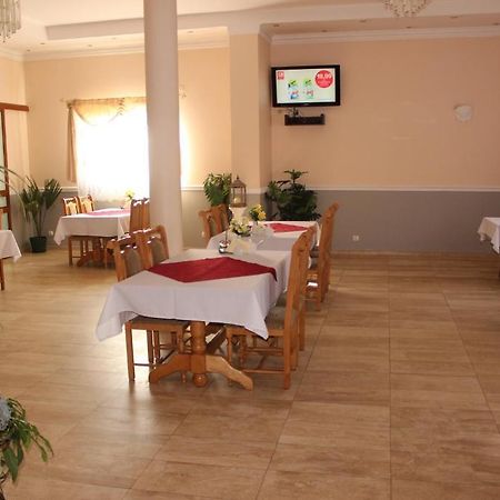 Hotel Czardasz Września Dış mekan fotoğraf